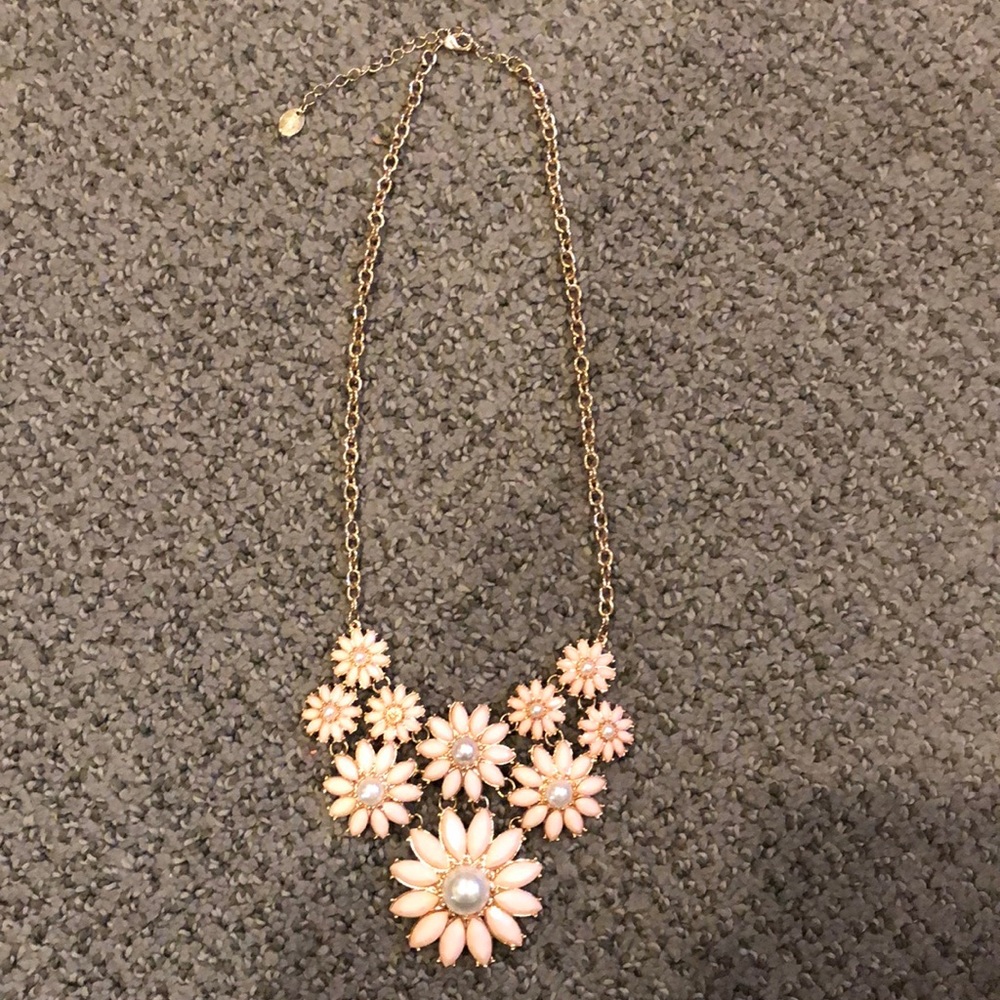 🌸 Flower Necklace